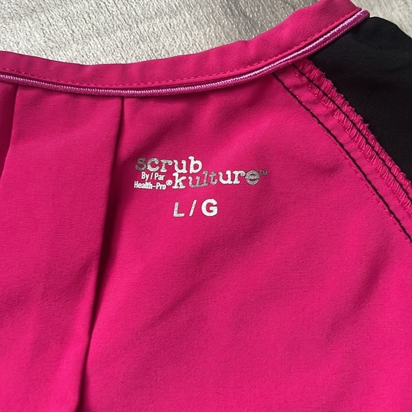 Scrub Kulture Scrup Top - Picture 7 of 8